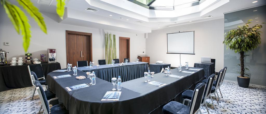 Smart 4* Izmir